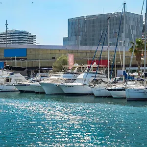 luxury-barcelona-boat-hotel.catalonia-hotels.com/